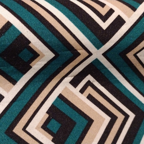 Geometric Top - Picture 4 of 4